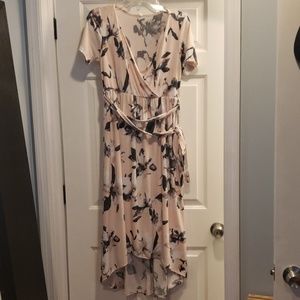 Pinkblush Dresses - Pink Blush maternity dress Pinkblush Dresses - Pink Blush maternity dress
